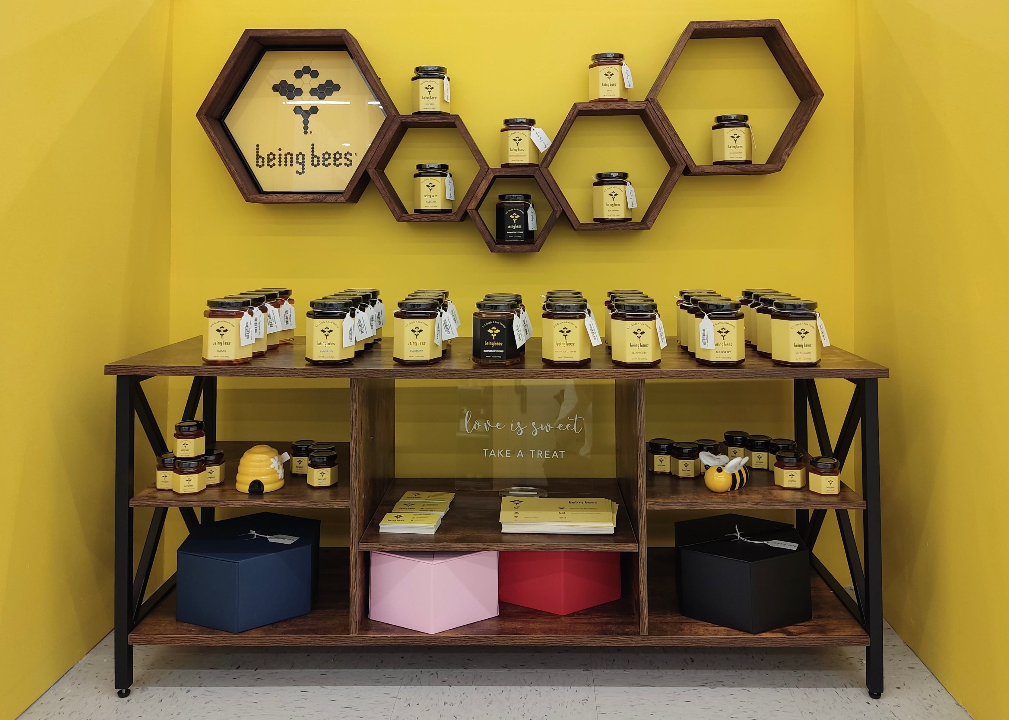 honey-booth